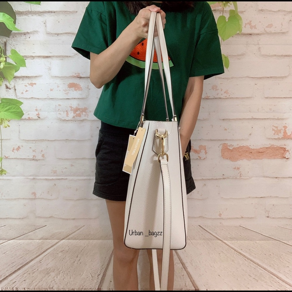 Michael Kors Kimberly Large 3 in 1 Tote - Picture 4 of 8